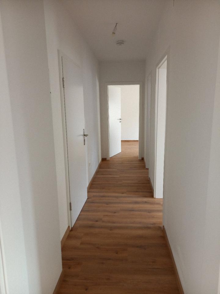 Thumbnail-Helle 2-Zimmer-Wohnung mit Stellplatz und Kellerabteil – ca. 50 m