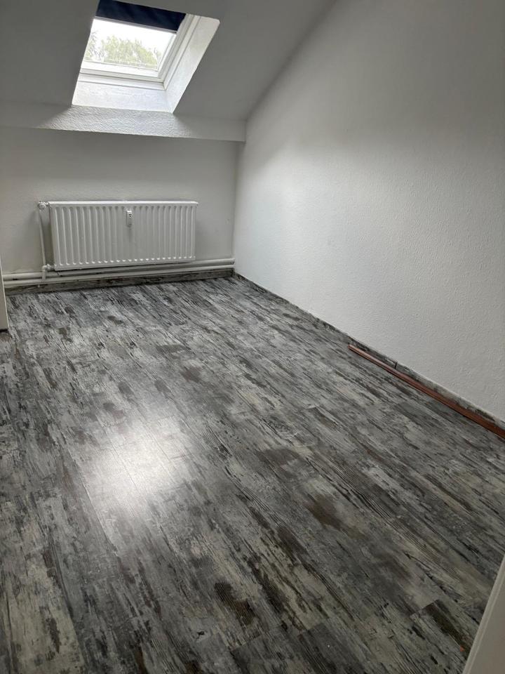 Thumbnail-WG Zimmer provisionsfrei zu vermieten in ca. 103 m2 Wohnung