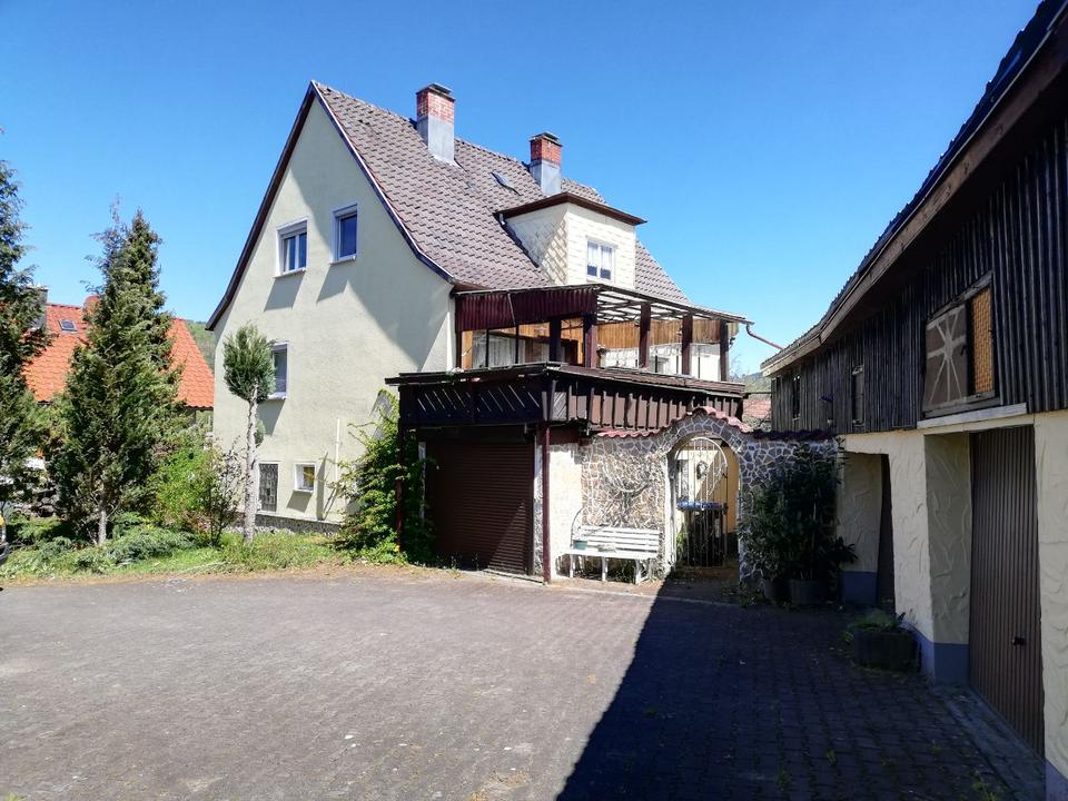 Thumbnail-Platz ohne Ende! 12 Zimmer Haus mit Garten, Hof & 4 Garagen