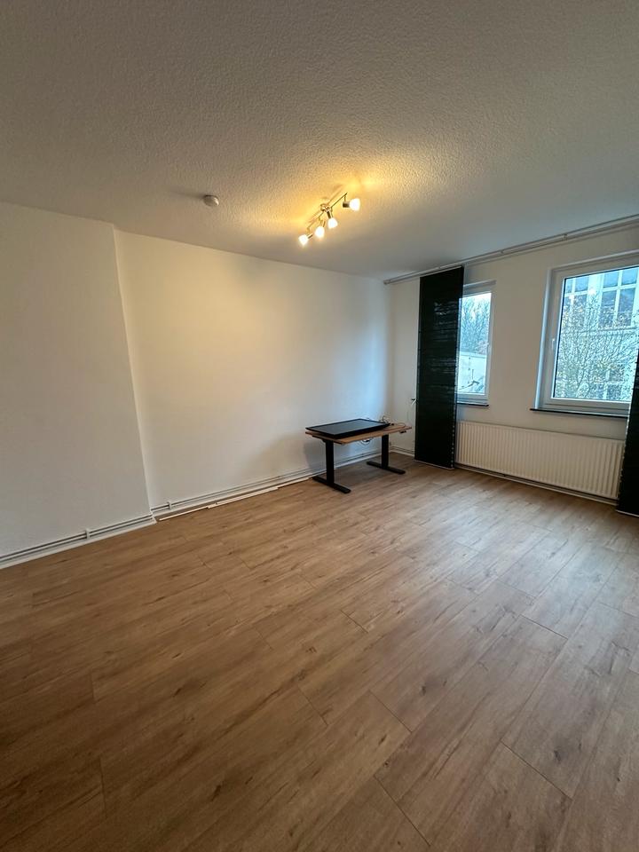 Thumbnail-1 WG-Zimmer in einer 2 Zimmerwohnung - in Bremen-Woltmershausen