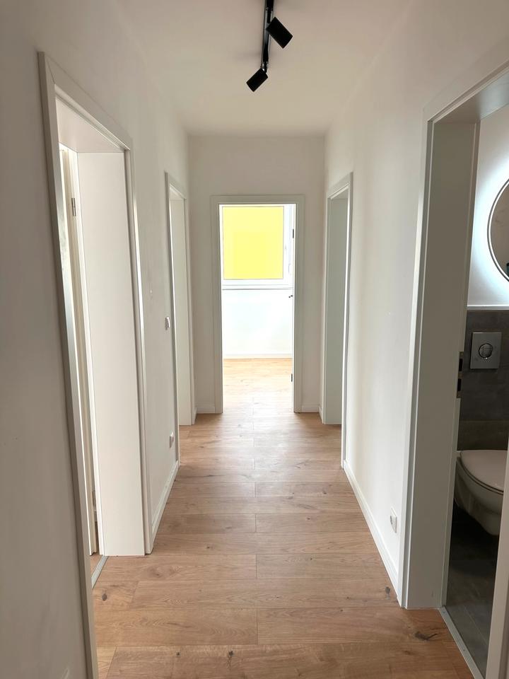 Thumbnail-3-Zimmer-Wohnung. Erstbezug nach Kernsanierung. Auch WG möglich