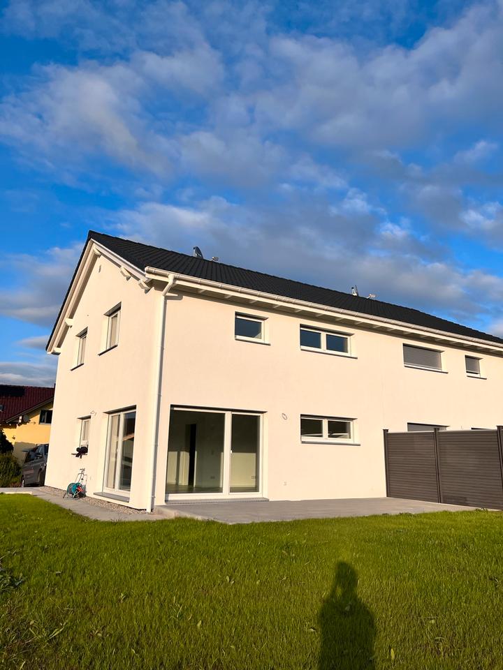 Thumbnail-Doppelhaushälfte in Hunderdorf