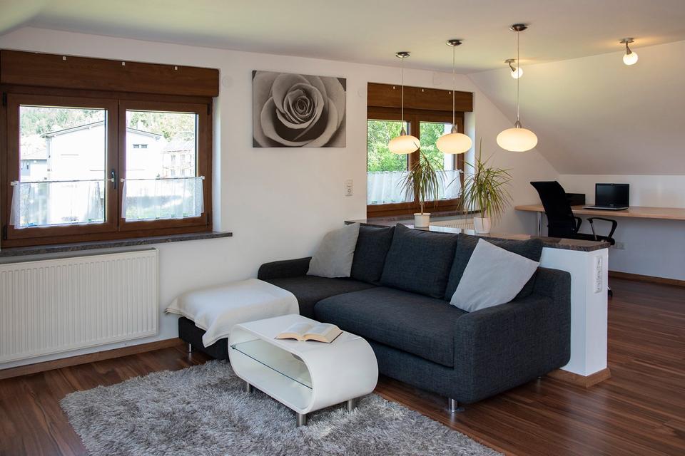 Thumbnail-Helle 3-Zimmer-Wohnung mit Terrasse und Garten in ruhiger Lage