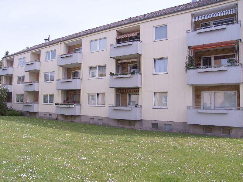 Thumbnail-3 Zimmer-Wohnung mit Balkon in ruhige Sackgassenlage in Schleswig-Nord, Nähe Brautsee.