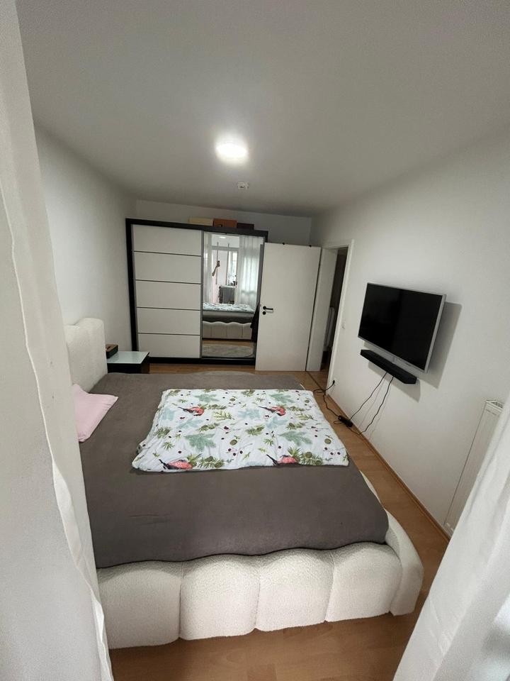 Thumbnail-Möblierte 2 Zi. Wohnung mit zwei Wintergärten frei ab 01.01.2026