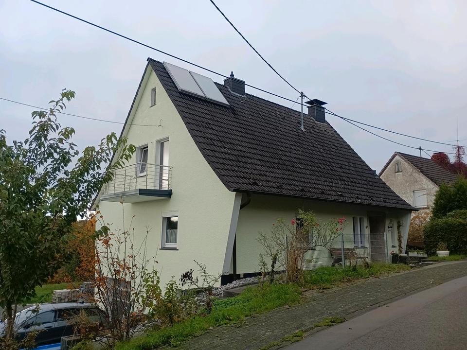 Thumbnail-Einfamilienhaus mit großem Grundstück