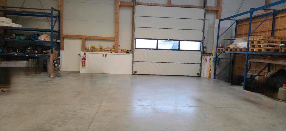 Thumbnail-Lager-Halle zu vermieten