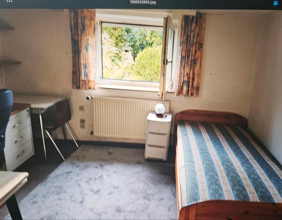 Thumbnail-möbliertes Zimmer mit Küche und Badbenutzung.