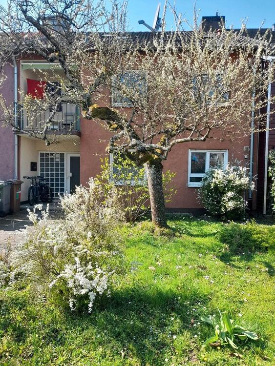 Thumbnail-Rarität in FR-Haslach: 80qm 4-Zi-Whg mit 110qm Privatgarten-Juwel