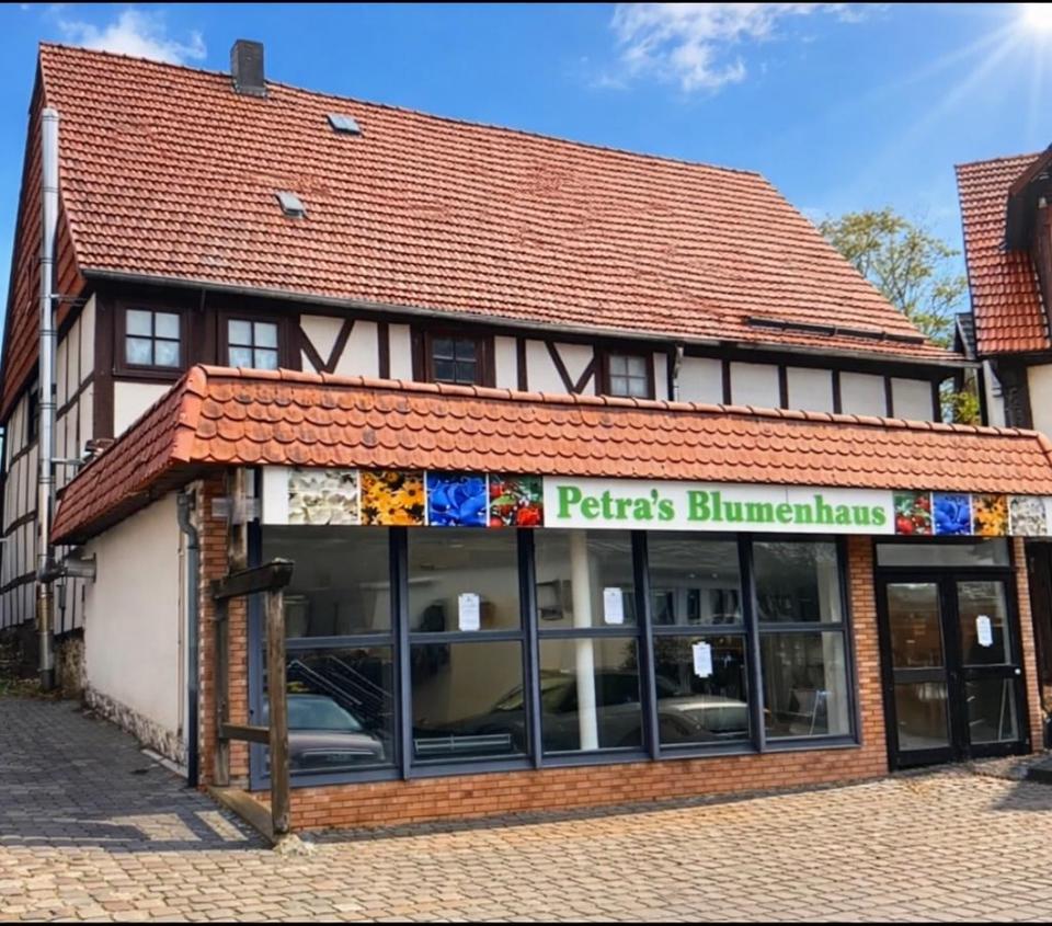 Thumbnail-Haus und Gewerberaum