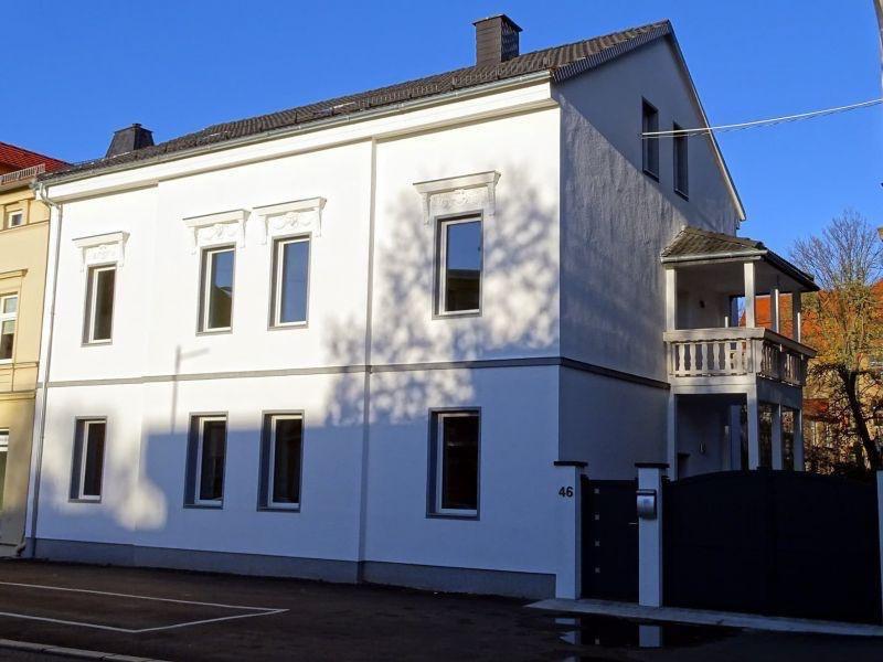 Thumbnail-Mehrfamilienhaus mit großem Garten