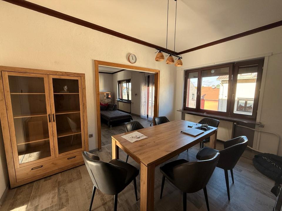 Thumbnail-geräumige 4 ZKB-Wohnung mit Einbauküche in ruhiger Wohnlage