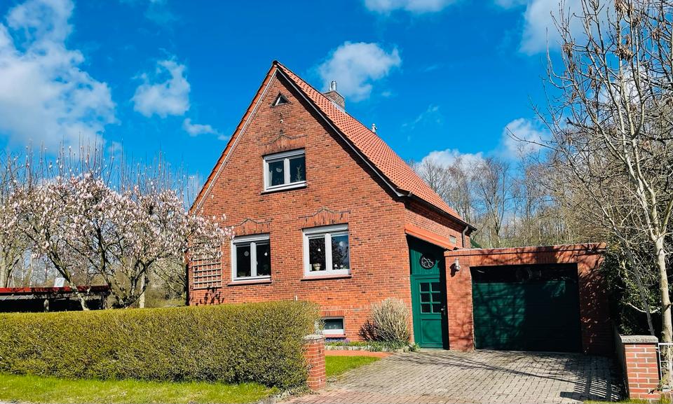 Thumbnail-Gepflegtes Einfamilienhaus in Emden in Kanallage OHNE MAKLER!