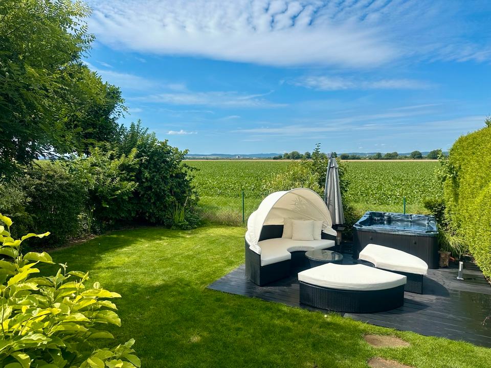 Thumbnail-Haus, Charmante Doppelhaushälfte am Feldrand