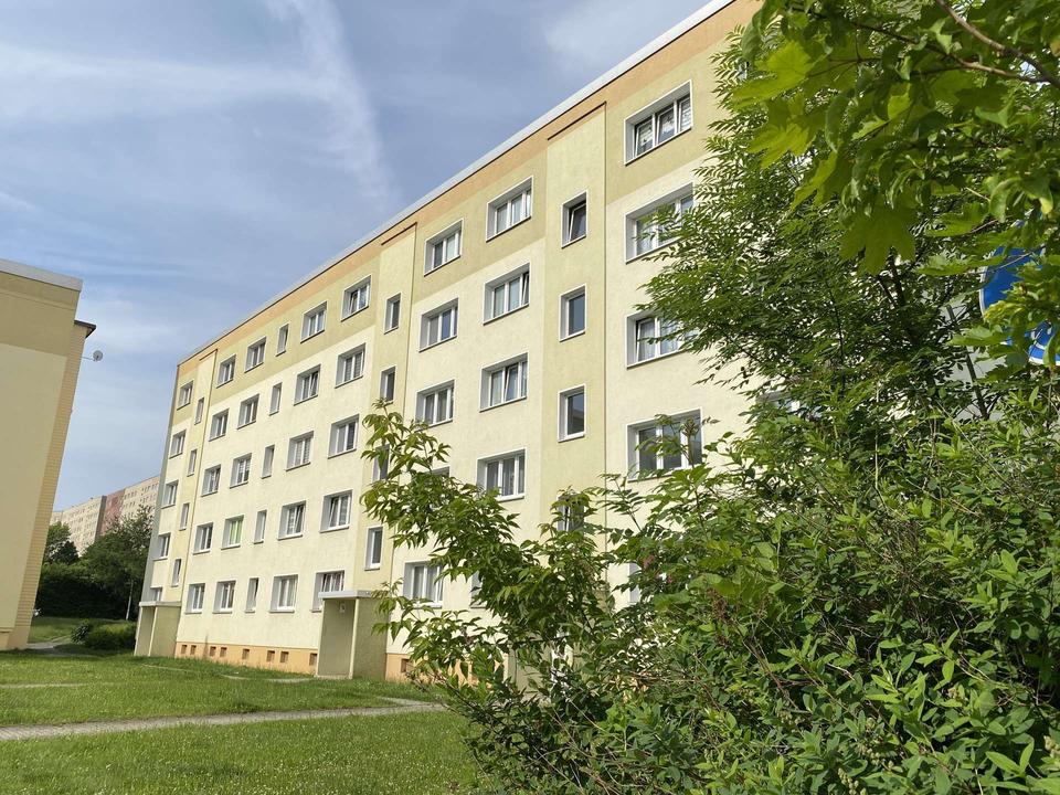 Thumbnail-Sanierte Familienwohnung mit großem Balkon und Weitblick über Plauen
