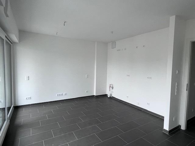 Thumbnail-Pasing; 1-Zimmer Studioapartment mit EBK, TG- Stellplatz, Loggia