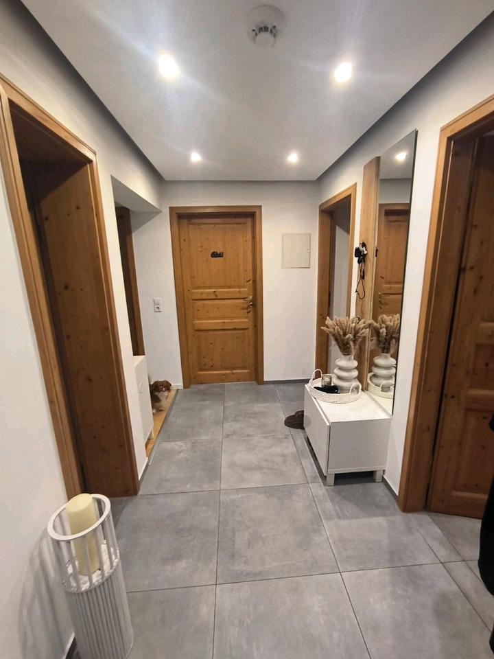 Thumbnail-4,5 Zimmer EG Wohnung mit 170qm Garten