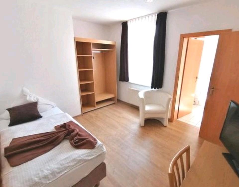 Thumbnail-Dauerhaft Wohnen im ehemaligen Hotel mit netten Nachbarn