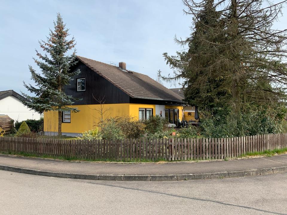 Thumbnail-Einfamilienhaus mit Einliegerwohnung und schönem Garten