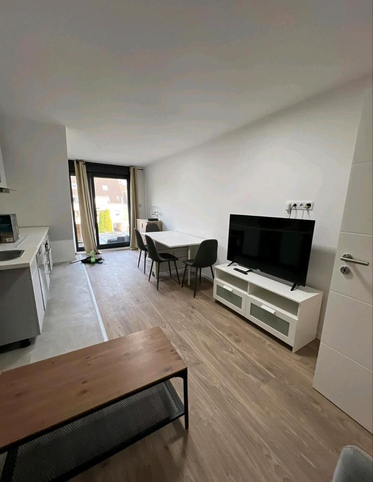 Thumbnail-1250 € Warmmiete - 67 m² - 3.0 Zi. in ruhiger Stammheimer Lage