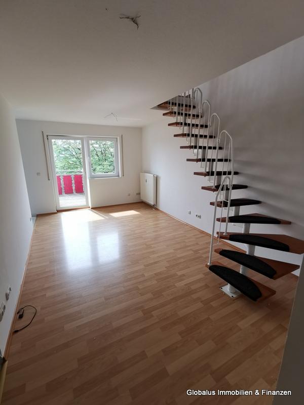 Thumbnail-5-Raum-Maisonette-DG-Wohnung mit EBK, Balkon zwei Bäder und Kfz Stellpatz