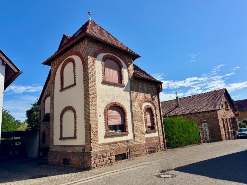 Thumbnail-Charmantes Einfamilienhaus mit historischem Charakter