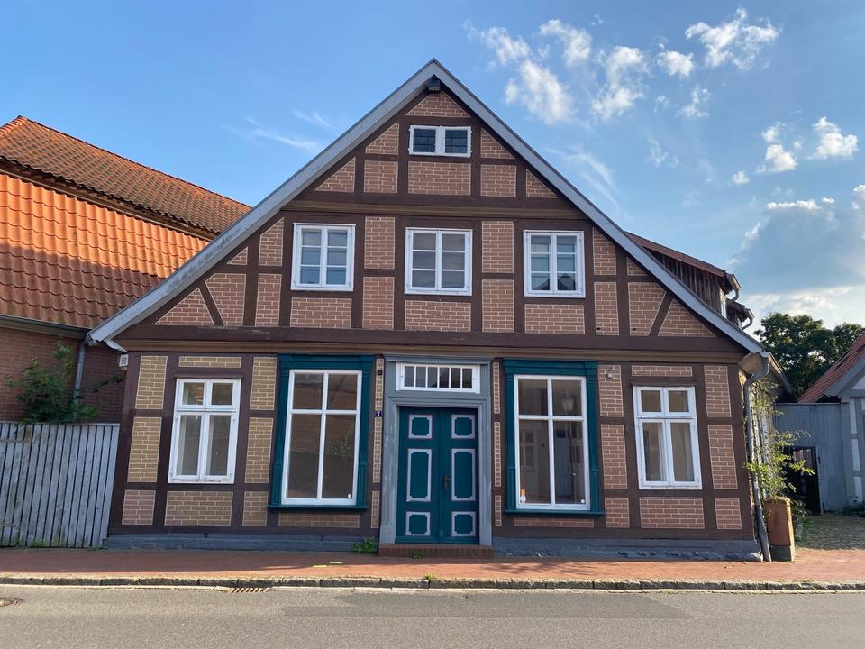 Thumbnail-Mehrfamilienhaus von privat