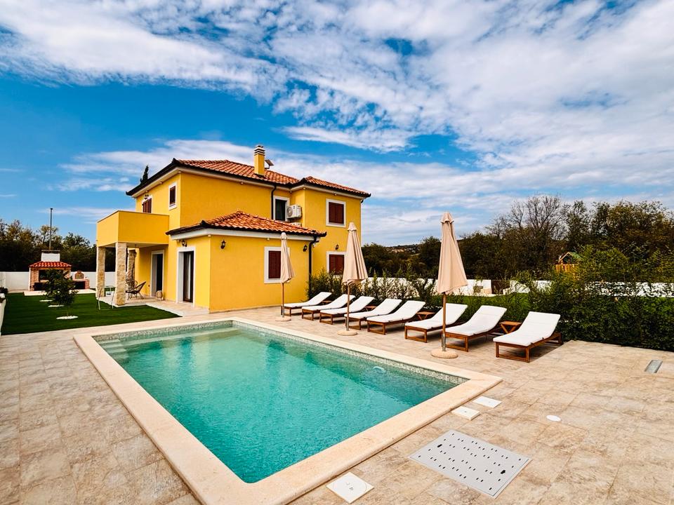 Thumbnail-Villa mit Pool - Kroatie- 35 % Rabatt für 03.06.-04.07.2026.