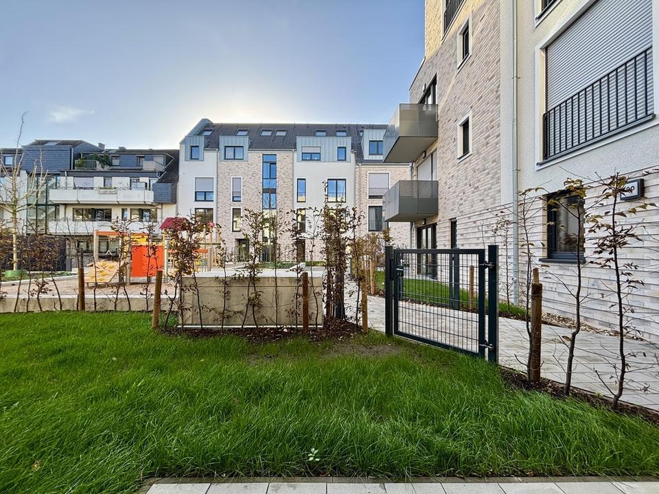 Thumbnail-Bei VIVAWEST die Sonnenstrahlen auf der eigenen Terrasse genießen.