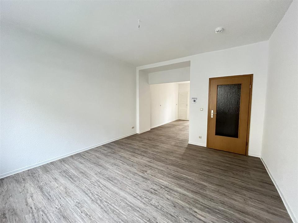 Thumbnail-Neu sanierte 2 Zimmer Wohnung in Pölbitz - ruhige Lage!