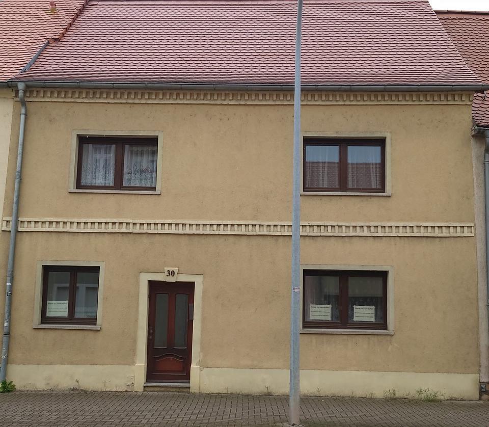 Thumbnail-Zentral gelegenes Reihenhaus in Querfurt in grüner Umgebung