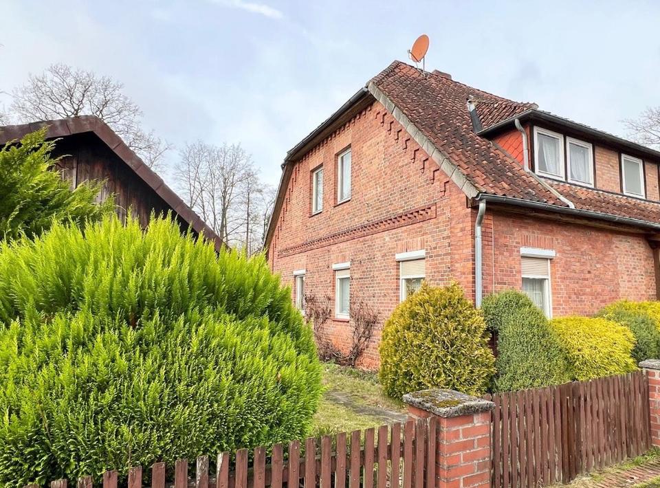 Thumbnail-Mehrfamilienhaus mit großem Grundstück in Hermannsburg