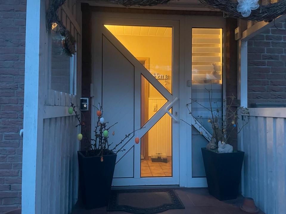 Thumbnail-Einfamilienhaus mit Einliegerwohnung in Doppelhauscharakteristik