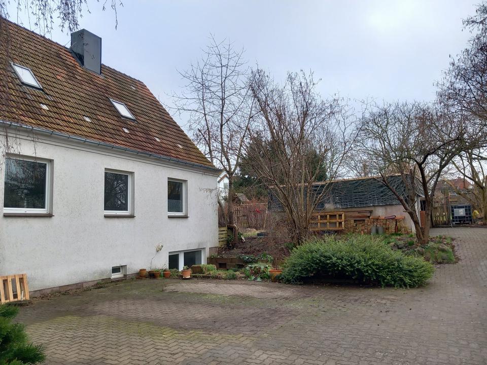 Thumbnail-Verkaufe erschlossenes Grundstück mit Altbestand