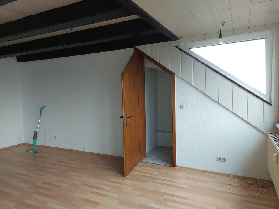 Thumbnail-Helle 2-Zimmer-Dachgeschosswohnung