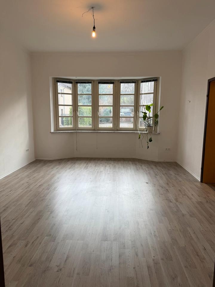 Thumbnail-Großzügige 3-Zimmer-EG-Wohnung mit 100 m² in Langerwehe