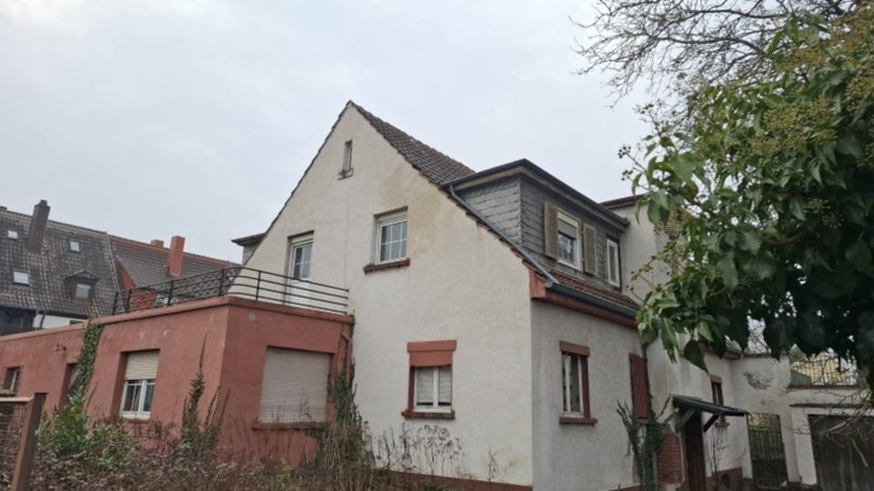 Thumbnail-KL-City Mehrfamilienhaus mit großem Grundstück