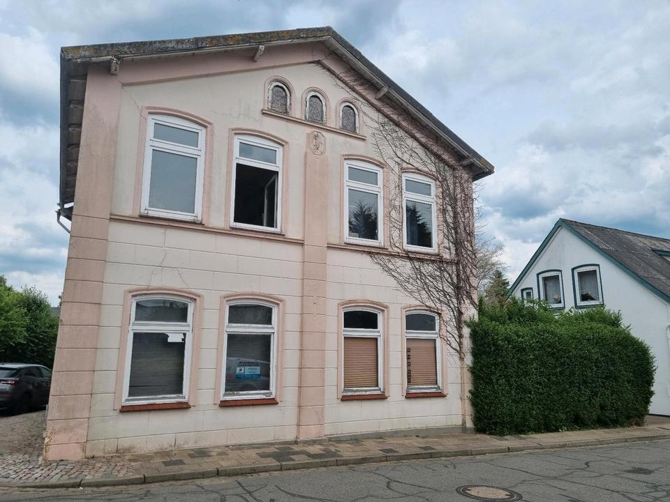 Thumbnail-Mehrfamilienhaus in Wesselburen zu verkaufen