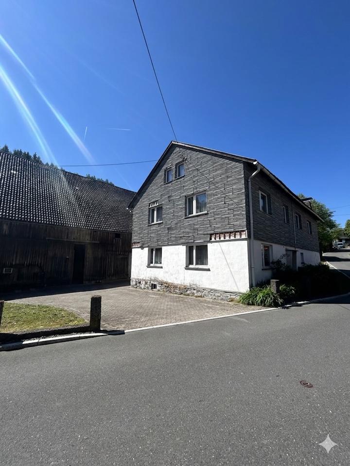 Thumbnail-Charmantes Bauernhaus mit Scheune und großem Potenzial
