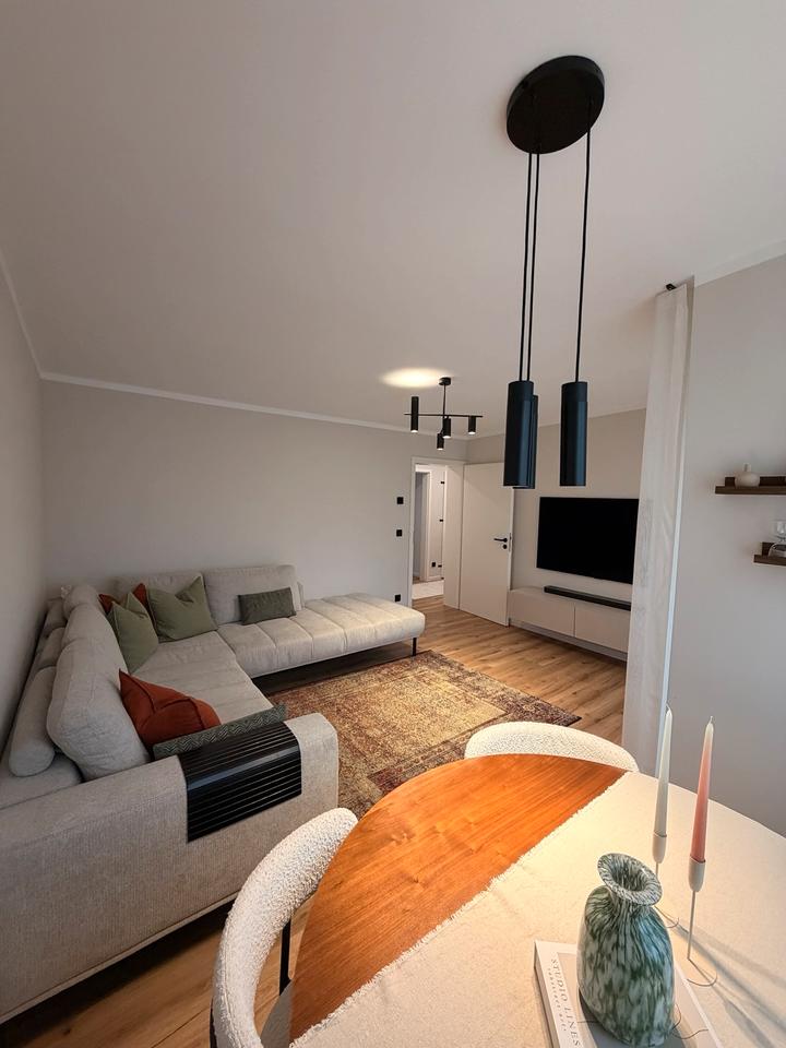 Thumbnail-Provisionsfrei, saniert,möbliert: 4.5 Zimmer mit EBK, FBH, Balkon