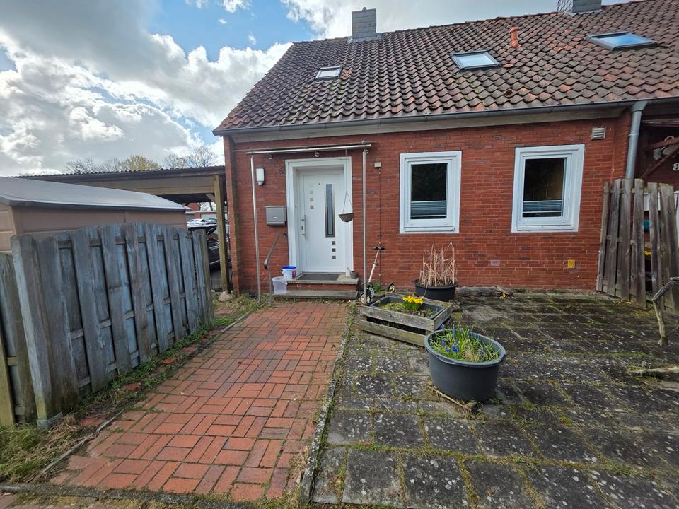 Thumbnail-Endreihenhaus mit Carport — von privat