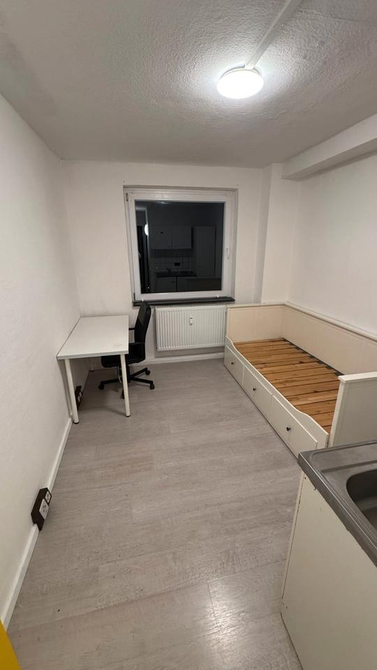 Thumbnail-1 Zimmer-Appartement im Wedel Tower zu vermieten!