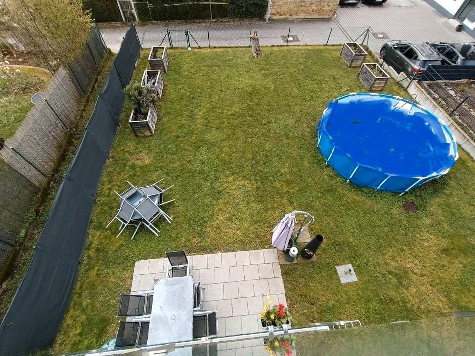 Thumbnail-Einfamilienhaus mit großem Garten und Garage in Hofheim Ddbg.