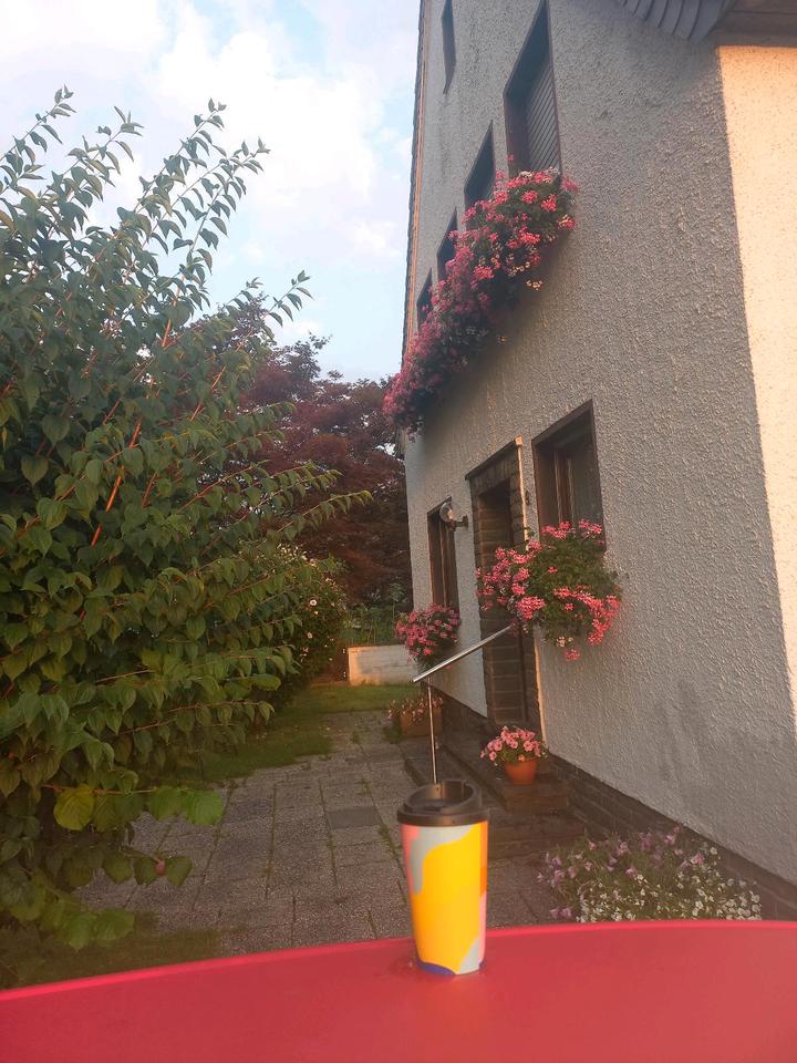 Thumbnail-5 Zimmer Wohnung mit Gartennutzung im schönen Ehreshoven♥