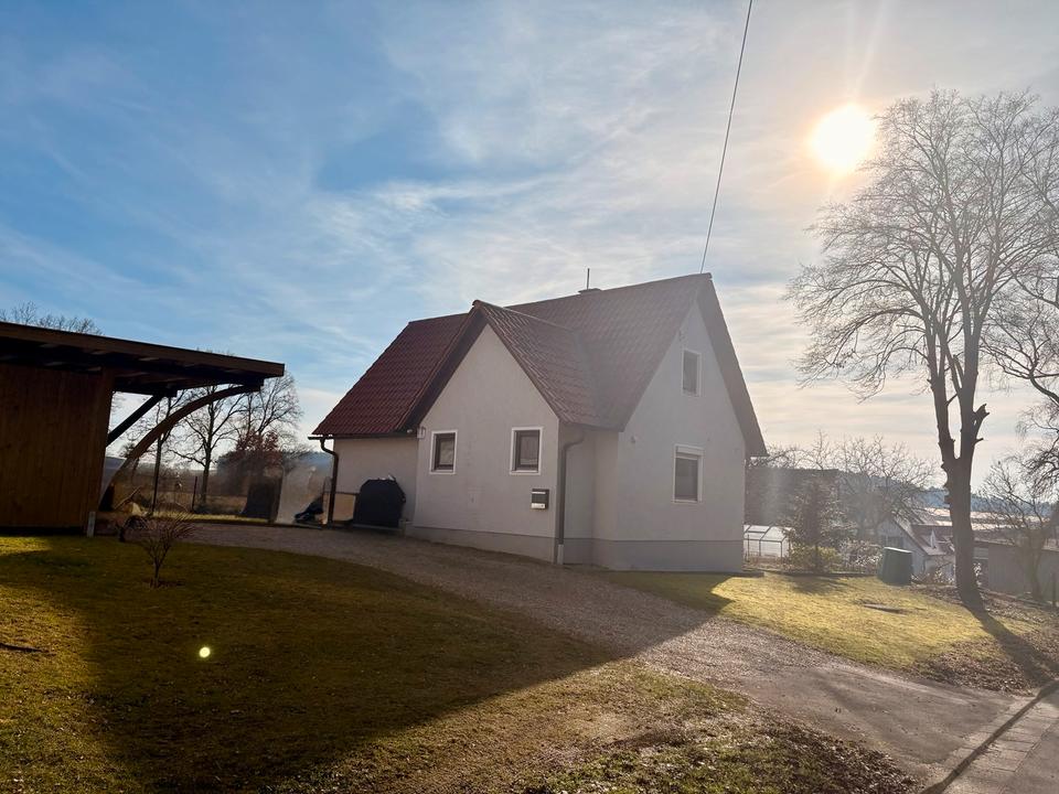 Thumbnail-kleines Einfamilienhaus in ruhiger Lage–Natur direkt vor der Tür