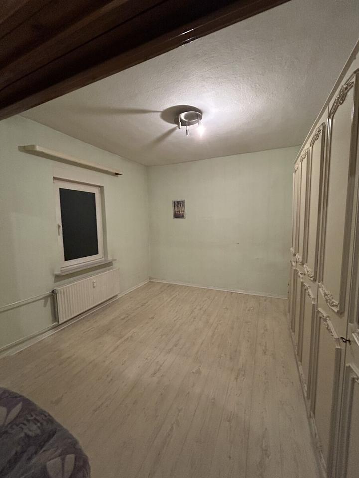 Thumbnail-3-Zimmer-Wohnung mit Stellplatz und Busanbindung in Frohnhausen