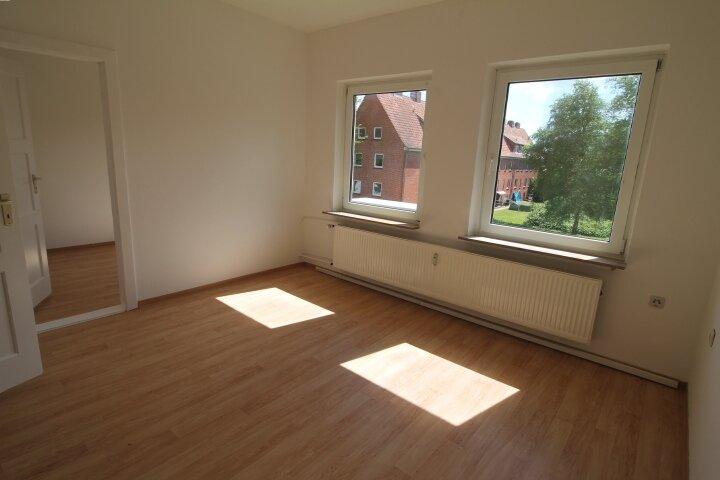 Thumbnail-Emden - Barenburg: Entspannte Lebensqualität in moderner 2-Zimmer-Wohnung mit Balkon!