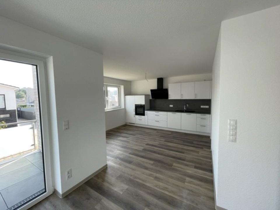 Thumbnail-chice 2-Zimmer-Erdgeschosswohnung mit Carport und EBK