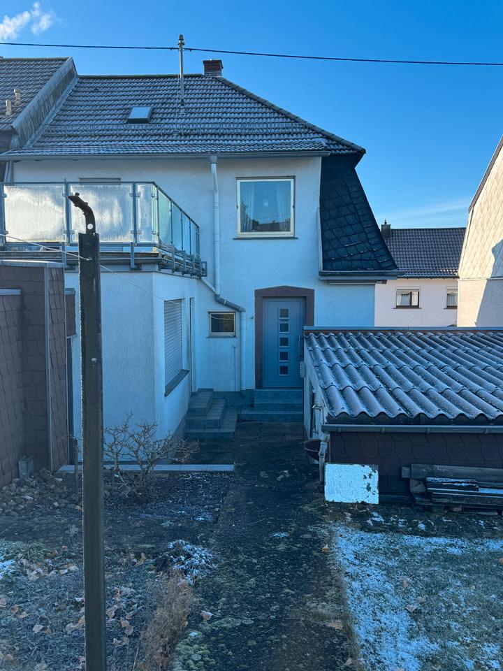 Thumbnail-Charmantes Einfamilienhaus in Holz provisionsfrei zu verkaufen