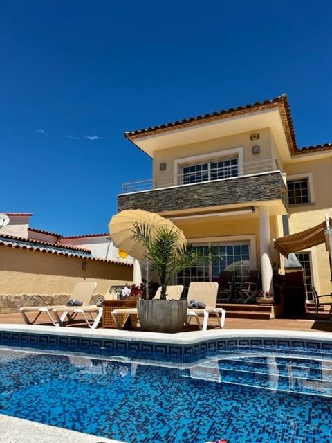 Thumbnail-**Luxuxvilla mit eigenem Pool in Empuriabrava**